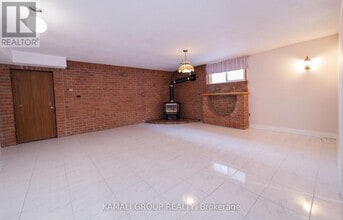 38 Spruce Ave in Richmond Hill, ON - Building Photo - Building Photo