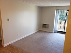 10 Main St-Unit -103 in Framingham, MA - Building Photo - Building Photo