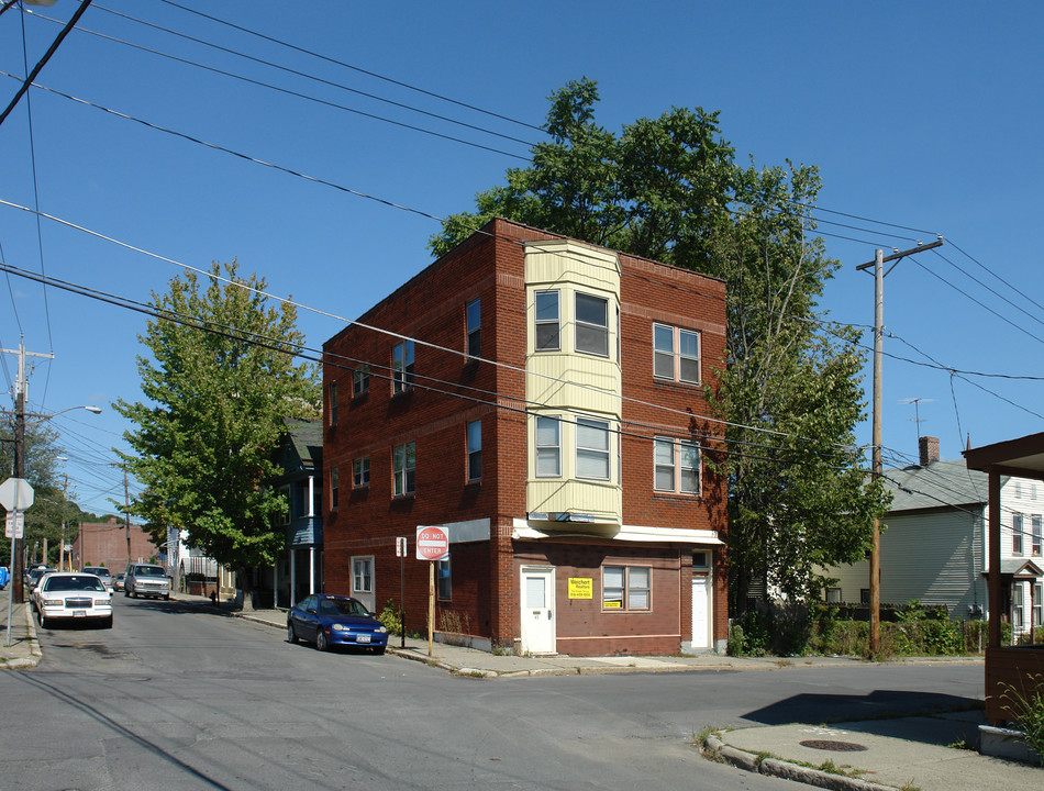 45 White St in Cohoes, NY - Building Photo