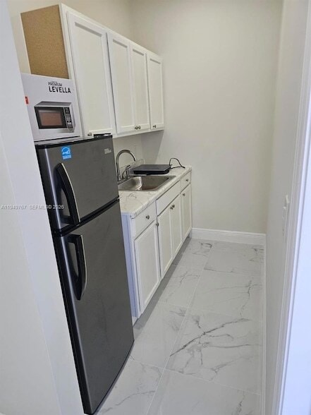 6140 SW 156th Ct in Miami, FL - Foto de edificio - Building Photo