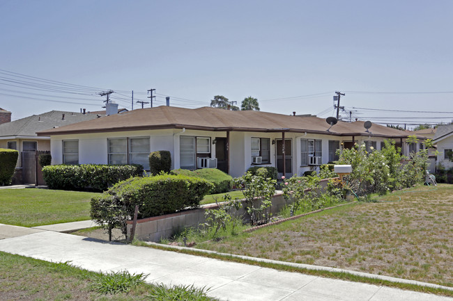 158,158 1/2, 160,160 1/2 in Arcadia, CA - Building Photo - Building Photo