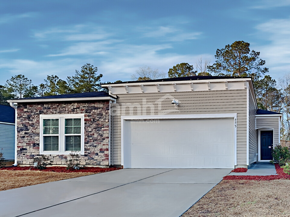 455 Spanish Wells Rd in Summerville, SC - Building Photo