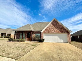 108 Northwind Dr in Madison, MS - Building Photo