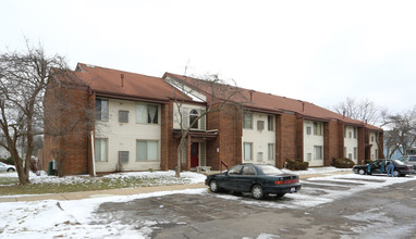 Ivywood Apartments in Columbus, OH - Building Photo - Building Photo