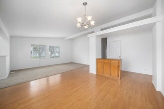 351 Lark Dr in Paso Robles, CA - Building Photo - Building Photo