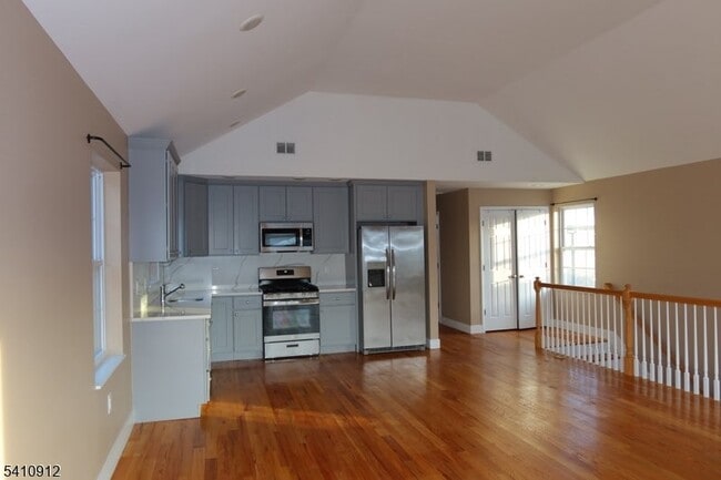 298 Ridgewood Ave in Newark, NJ - Building Photo - Building Photo