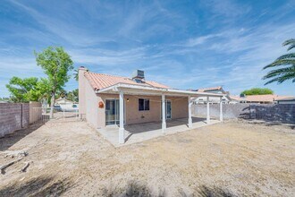 5541 Cleary Ct in Las Vegas, NV - Building Photo - Building Photo