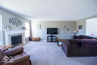 13367 Allegiance Dr in Fishers, IN - Building Photo - Building Photo