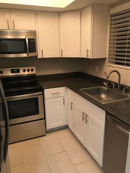 414 E Bruce Ave in Gilbert, AZ - Building Photo