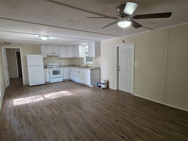 6308 6th Ave in Keystone Heights, FL - Building Photo - Building Photo