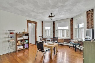 25 South St, Unit 5 in Boston, MA - Building Photo - Building Photo