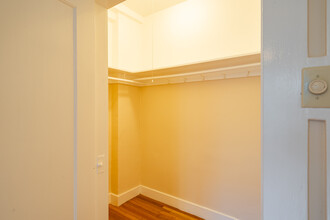 615 Leavenworth in San Francisco, CA - Building Photo - Interior Photo