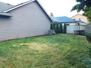 4371 Nalani Ct SE in Salem, OR - Building Photo - Building Photo