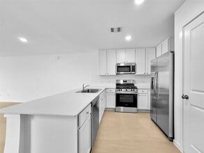 209 Brandi Dr in Wharton, TX - Building Photo - Building Photo