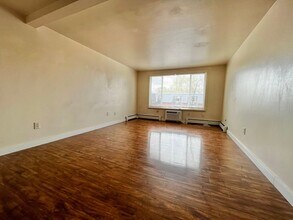 1005 Robertson St in Fort Collins, CO - Foto de edificio - Building Photo