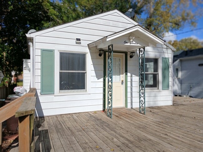 112 Hazel Ct in Island Lake, IL - Building Photo - Building Photo