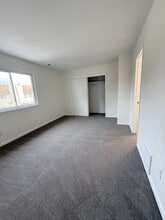 3775 Chimney Creek Dr in Virginia Beach, VA - Building Photo - Building Photo