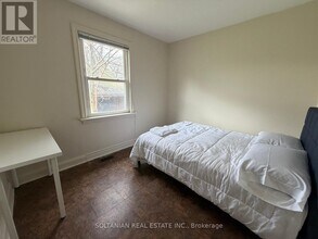197 Finch Ave E in Toronto, ON - Building Photo - Building Photo