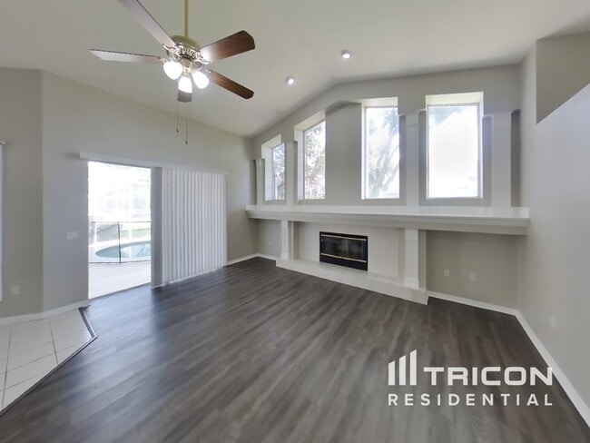 4522 Swift Cir in Valrico, FL - Foto de edificio - Building Photo