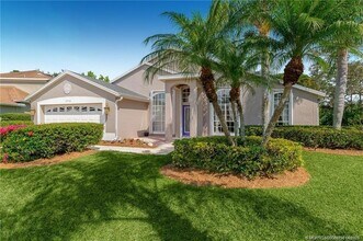 376 NW Canna Way in Jensen Beach, FL - Building Photo - Building Photo
