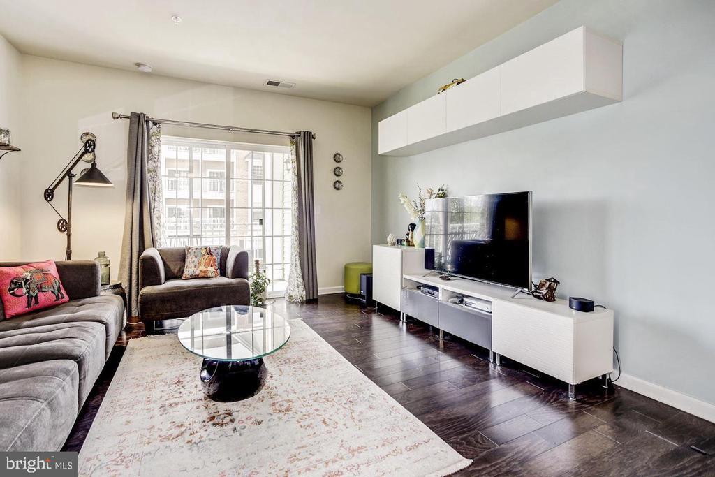 5342 Palomino Ct in Cherry Hill Township, NJ - Building Photo