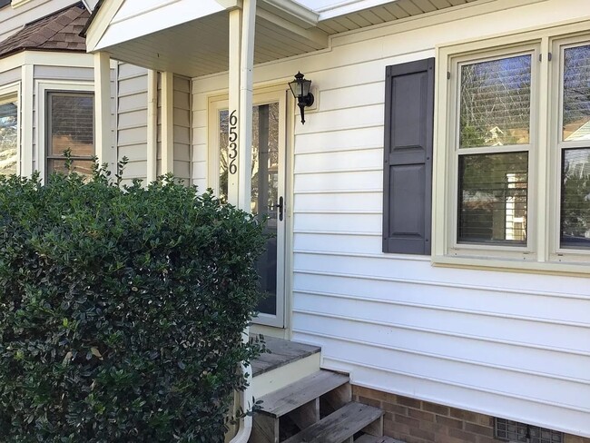 property at 6536 Thetford Ct