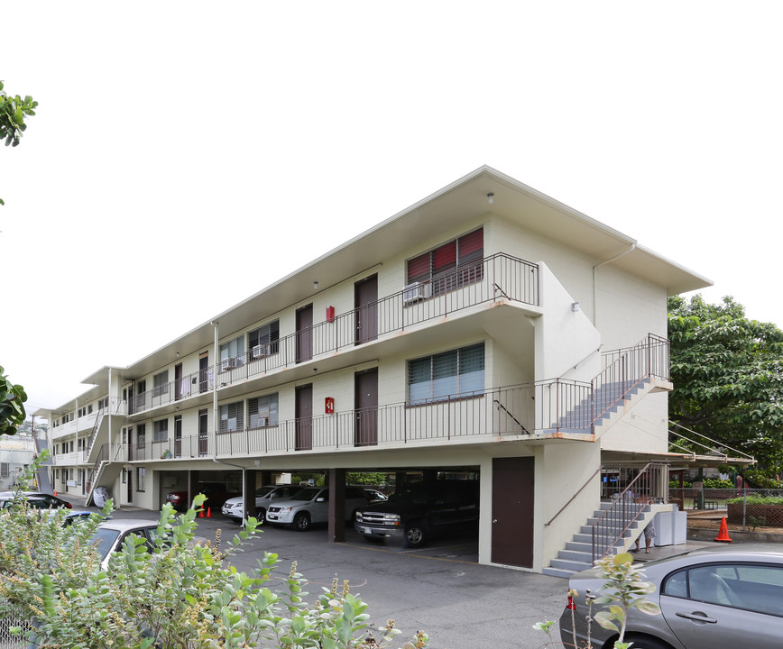 2671 S King St in Honolulu, HI - Building Photo