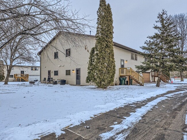9973 Austin St NE in Blaine, MN - Building Photo - Building Photo
