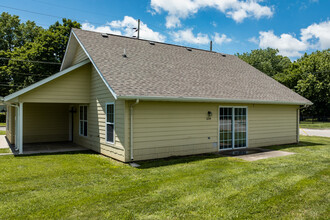 Rosewood Estates in Springfield, MO - Foto de edificio - Building Photo