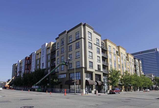 Market Square Homes in Oakland, CA - Foto de edificio - Building Photo