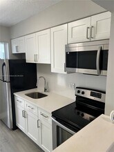 1304 NW 6th Ave in Fort Lauderdale, FL - Building Photo - Building Photo