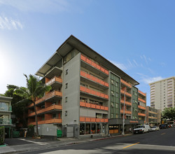 Hawaiian King AOAO in Honolulu, HI - Building Photo - Building Photo