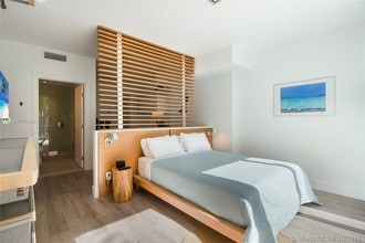 6080 Collins Ave-Unit -102 in Miami Beach, FL - Building Photo - Building Photo