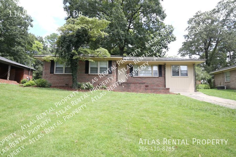 1149 Carnation Dr in Birmingham, AL - Building Photo