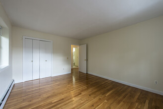 18 Ashford St, Unit 8B in Boston, MA - Building Photo - Building Photo