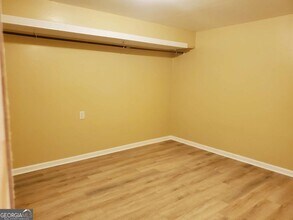 2549 Dogwood Hills Ct in Austell, GA - Building Photo - Building Photo