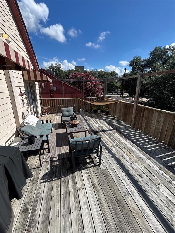 property at 426 W 19th St