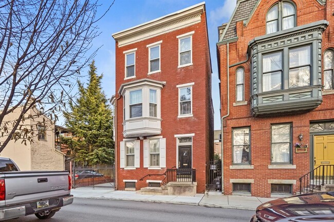 17 S Pine St in York, PA - Building Photo - Building Photo