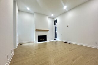 418 Brunswick Ave in Toronto, ON - Building Photo - Building Photo