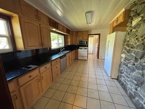 2005 Smith Flat Rd in Placerville, CA - Building Photo - Building Photo