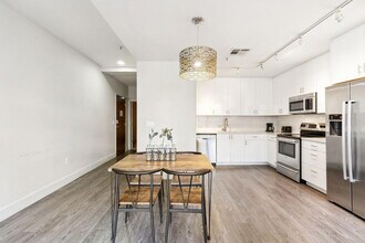 1111 Tulane Ave in New Orleans, LA - Building Photo - Building Photo