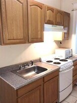 1665 Commonwealth Ave in Boston, MA - Building Photo