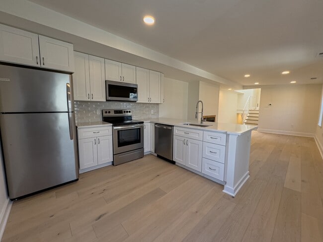 1919 Mt Vernon St in Philadelphia, PA - Building Photo - Building Photo