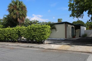 3725 S Olive Ave in West Palm Beach, FL - Building Photo