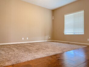 17025 Centennial Rd in Omaha, NE - Building Photo - Building Photo