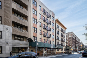 386 Fort Washington Ave in New York, NY - Building Photo - Building Photo