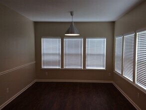 113 N Cromwell Dr in Mooresville, NC - Foto de edificio - Building Photo