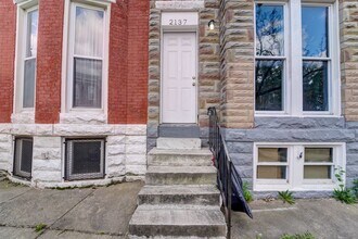 2137 W Fayette St in Baltimore, MD - Building Photo - Building Photo