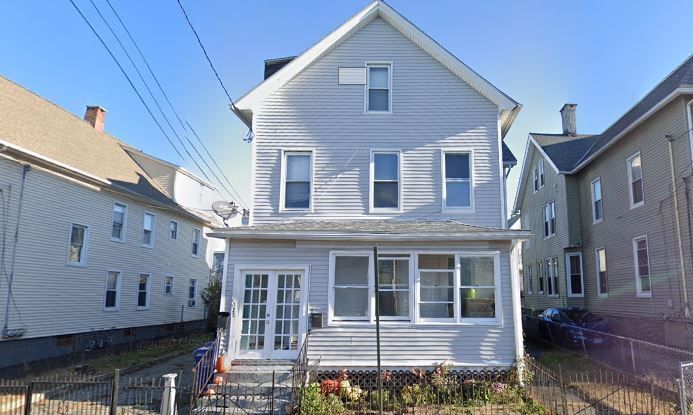 322 Catherine St in Bridgeport, CT - Building Photo