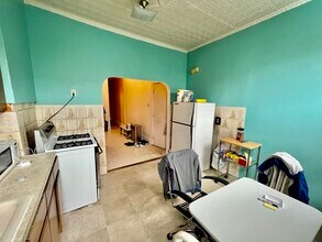 785 Woodward Ave in Ridgewood, NY - Building Photo - Building Photo